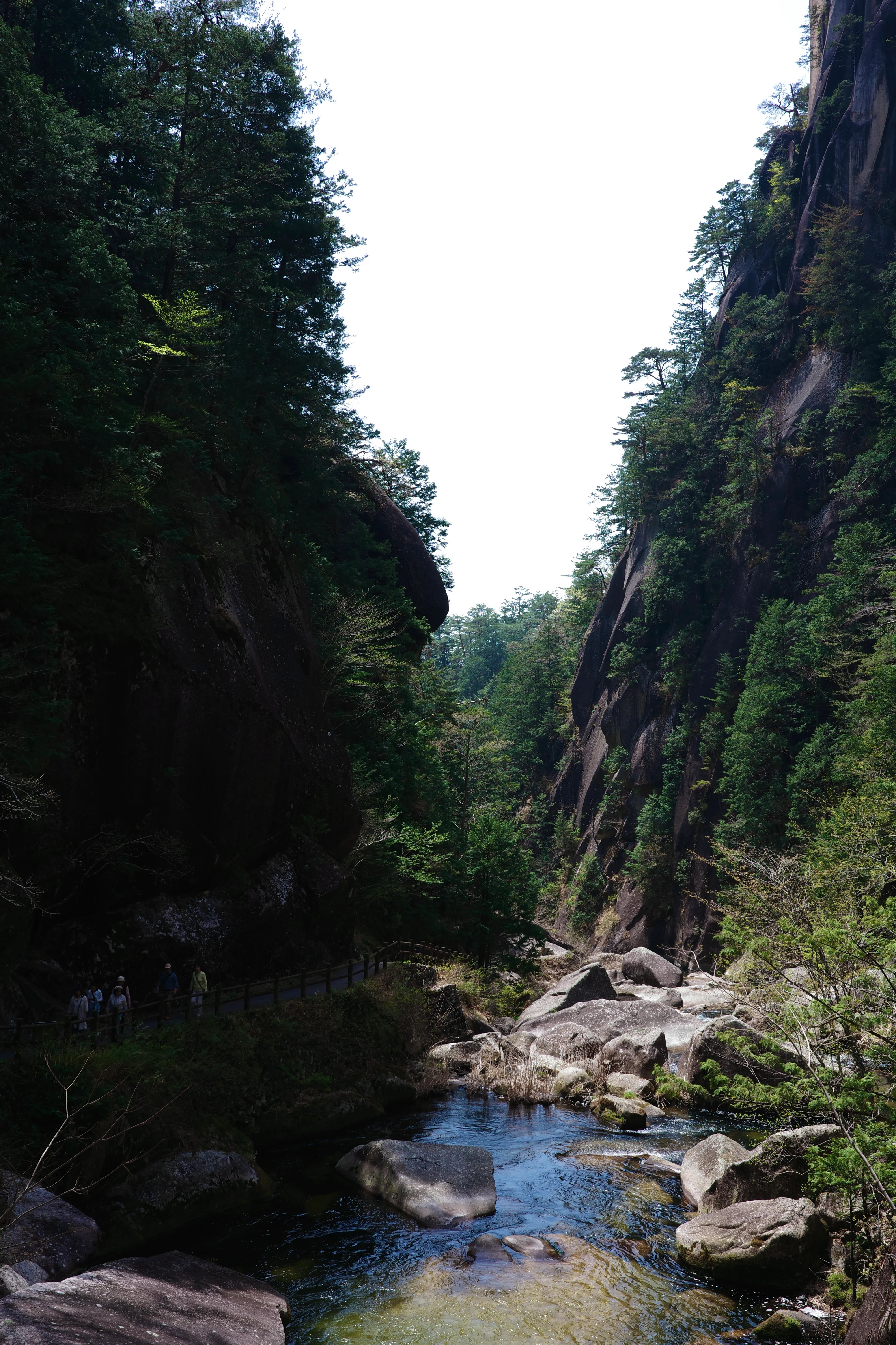 写真：昇仙峡の渓谷の風景