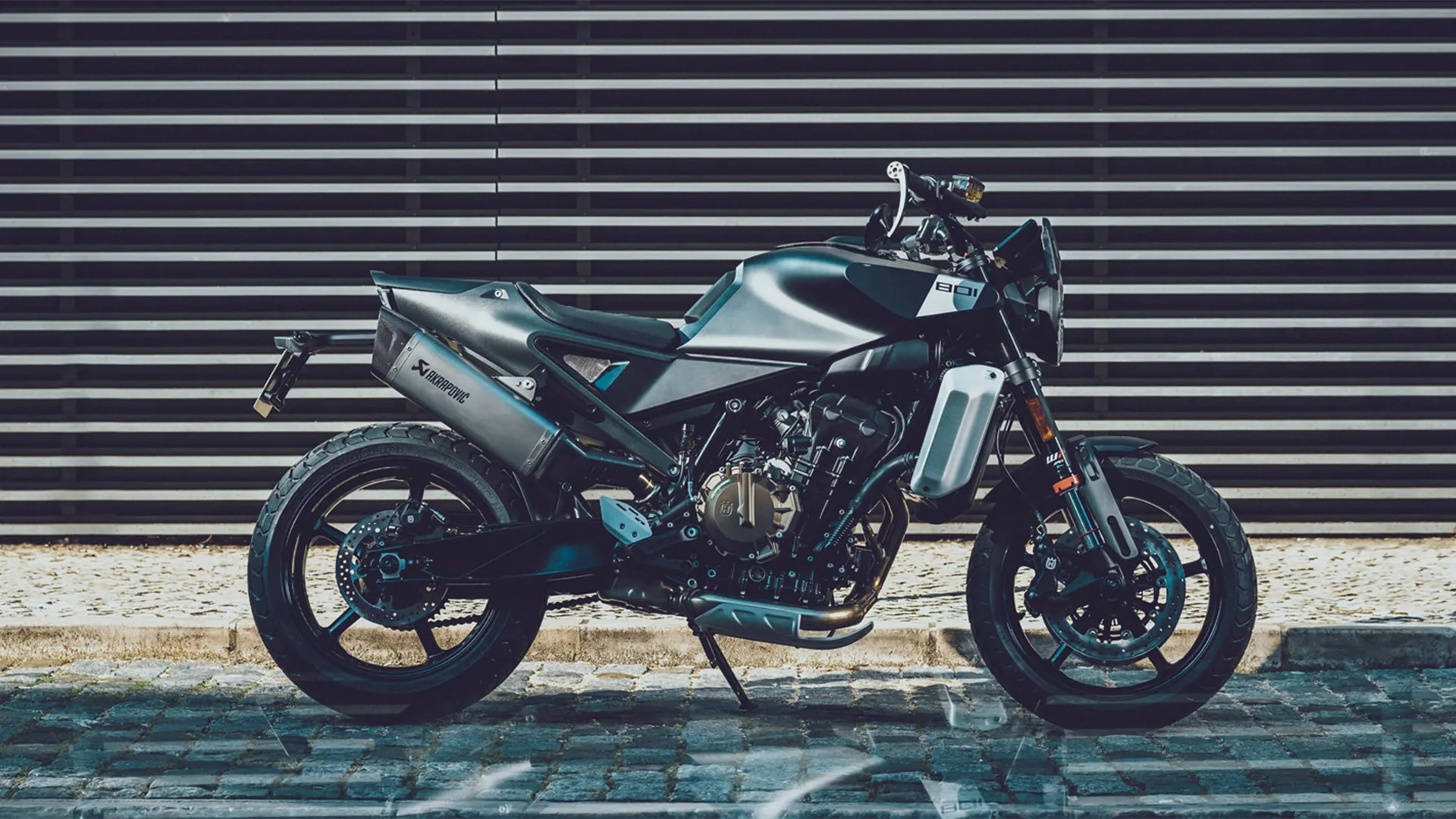 Husqvarna motorcycles Svartpilen801