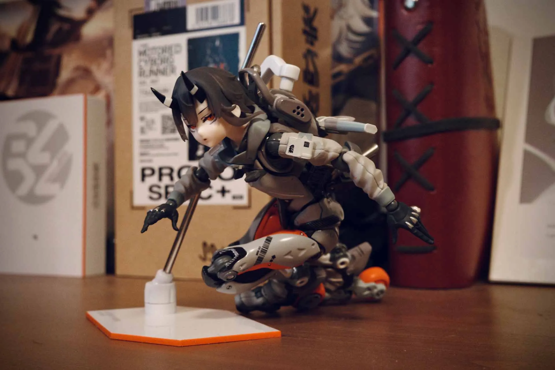 アクションフィギュア、MOTORED CYBORG RUNNER